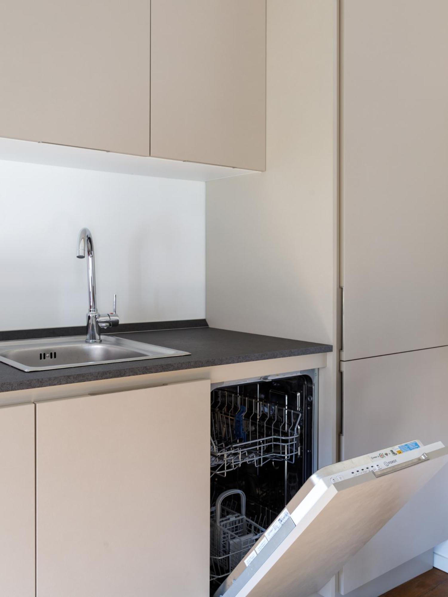 Central Trieste - Elegant City Stay Kültér fotó
